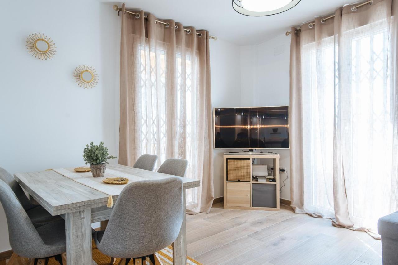 El Apartamento Del Reloj De Sol Sevilha Exterior foto