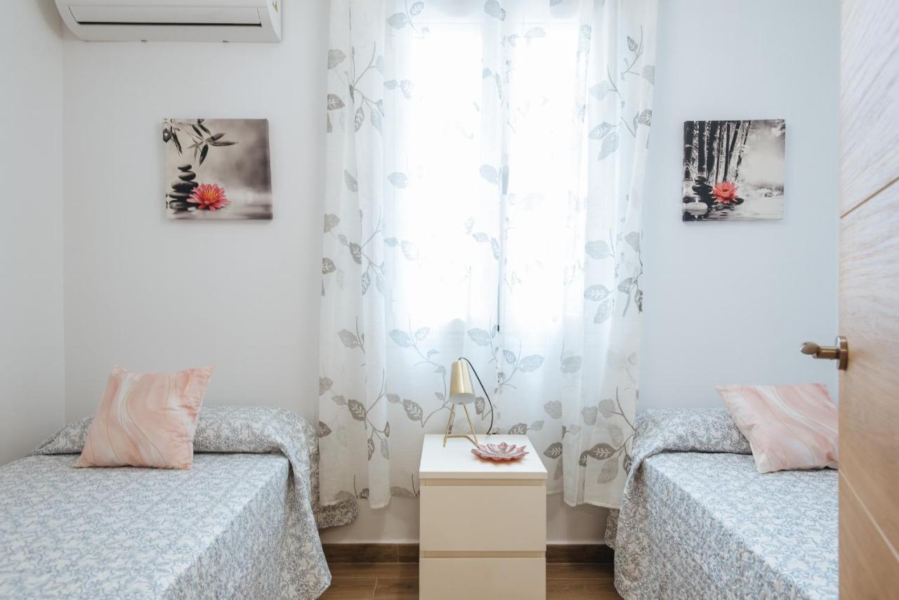 El Apartamento Del Reloj De Sol Sevilha Exterior foto
